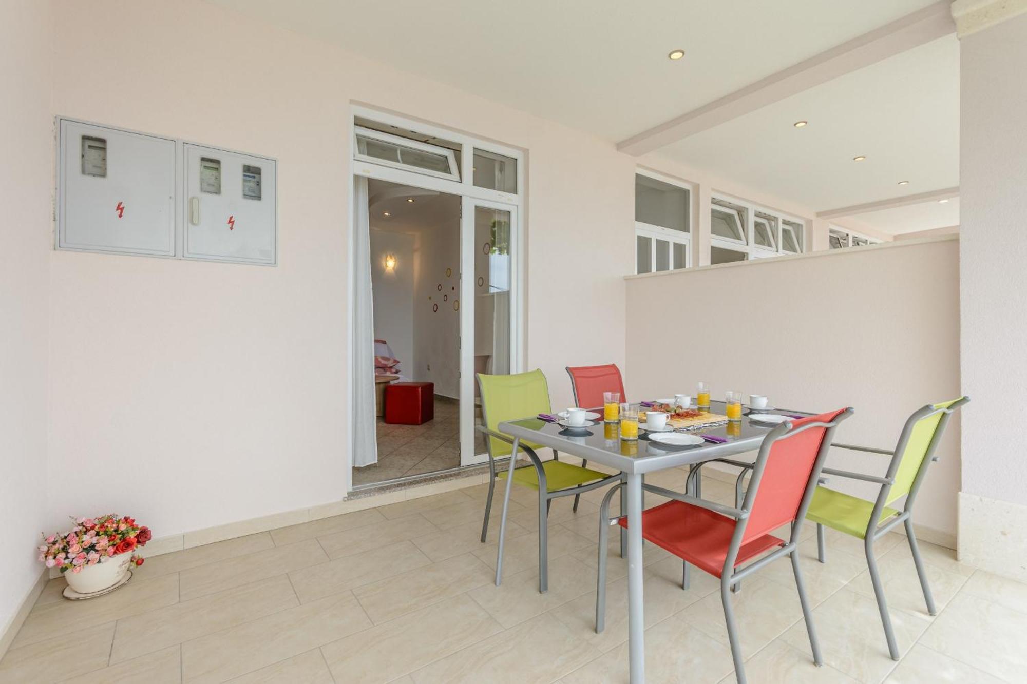 Apartments Hope Dugi Rat Rom bilde
