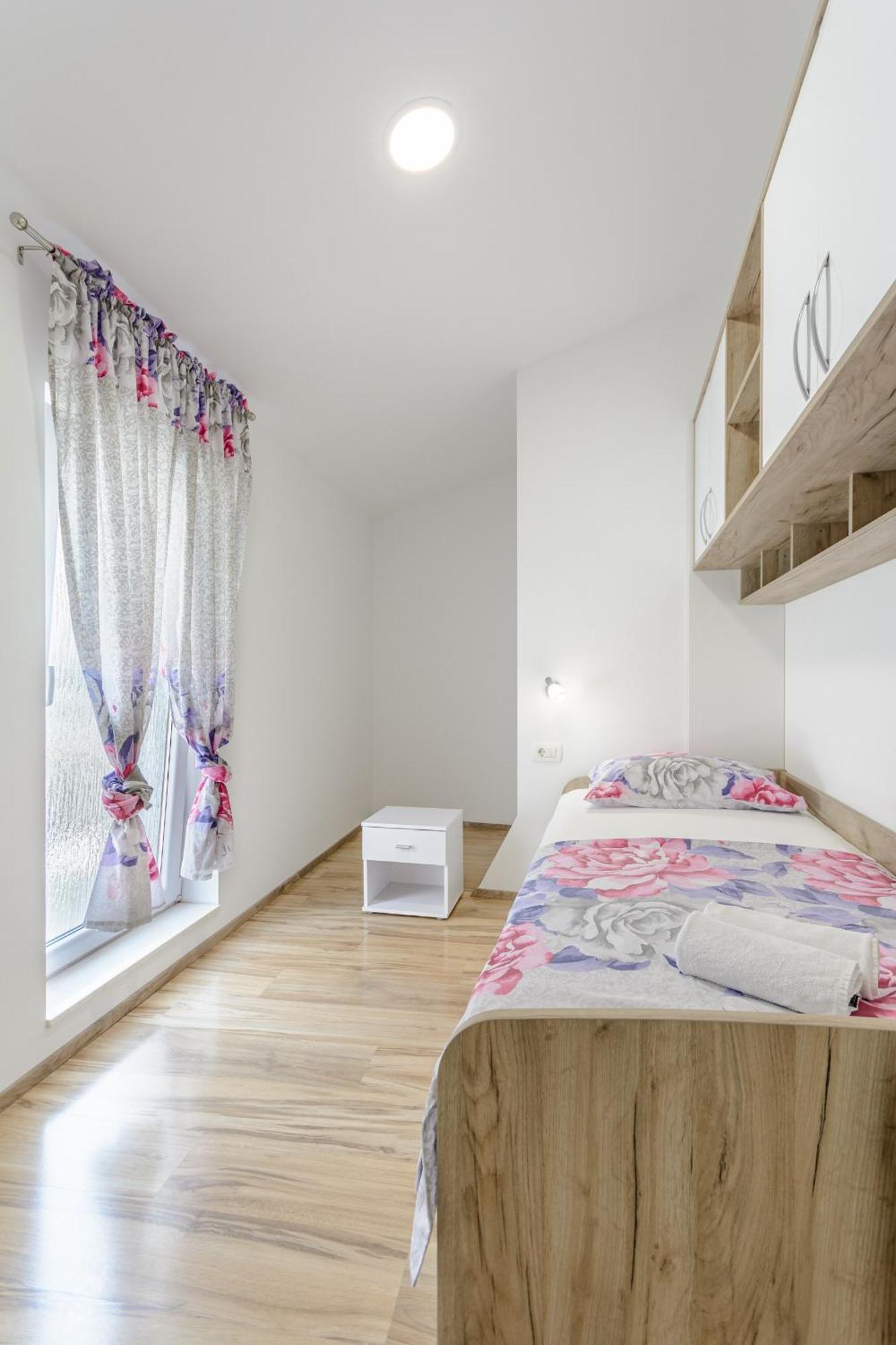 Apartments Hope Dugi Rat Rom bilde