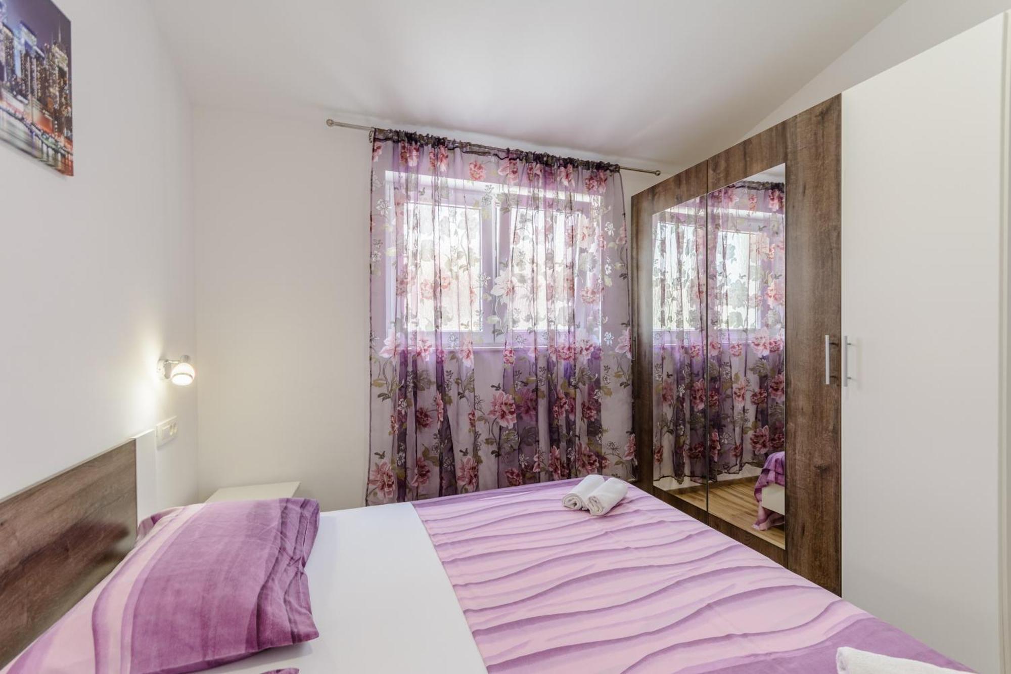 Apartments Hope Dugi Rat Rom bilde